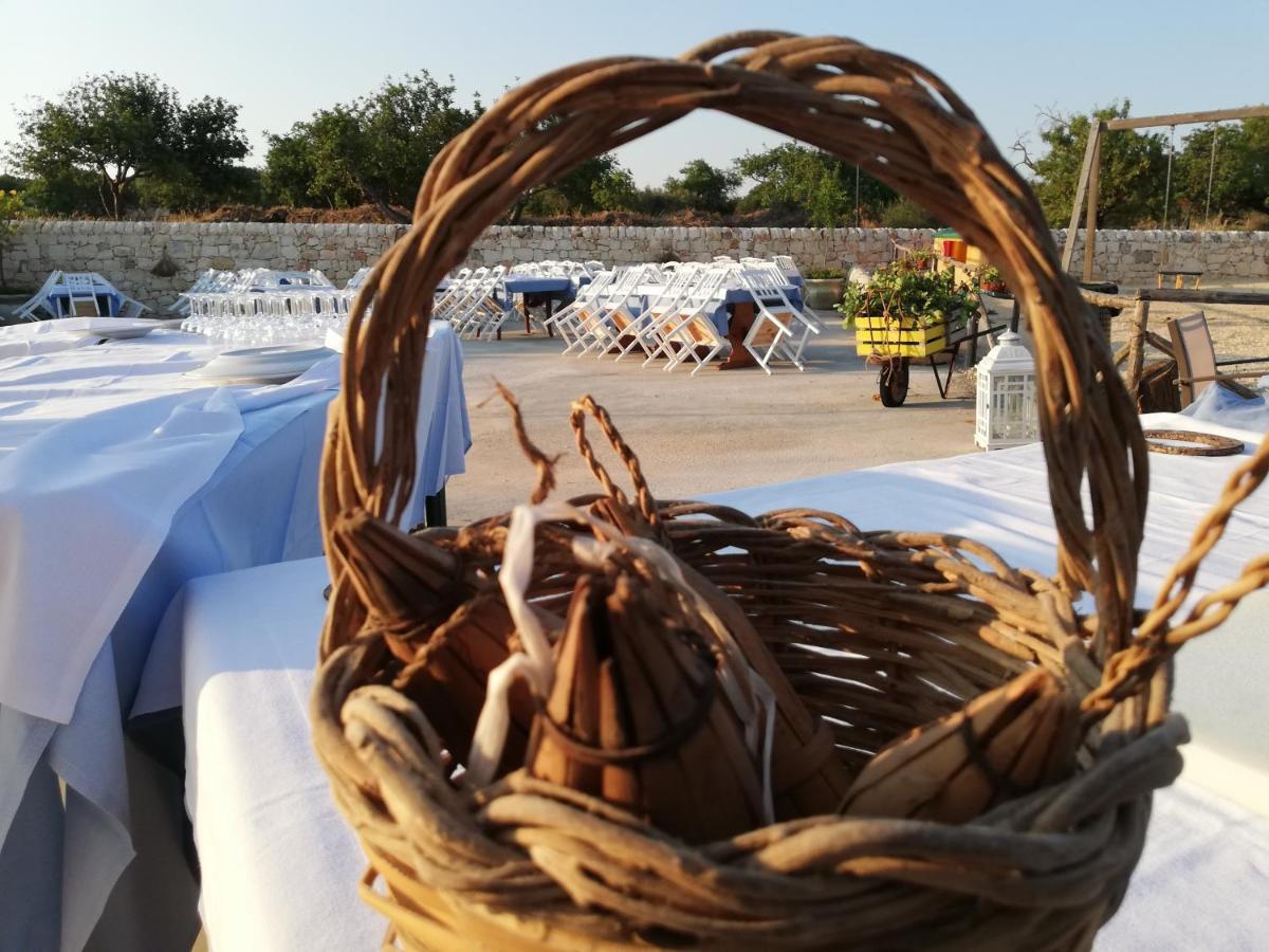 Agriturismo Tenuta Sparaceto Модика Экстерьер фото