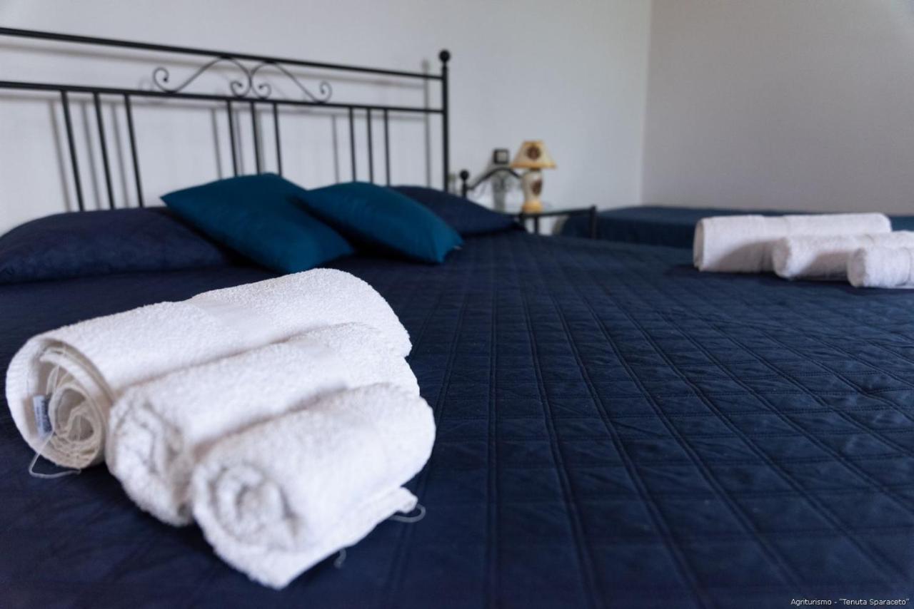 Agriturismo Tenuta Sparaceto Модика Экстерьер фото